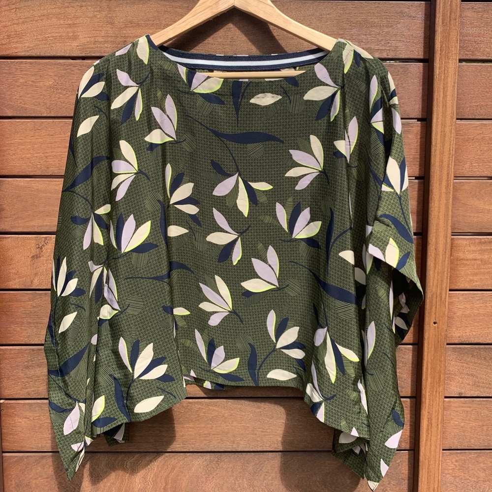 Lou and Gray Floral Top